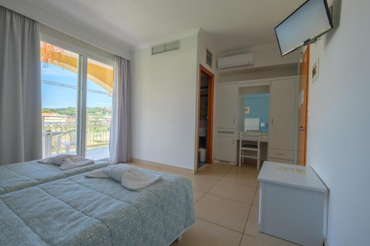 Athina 3*