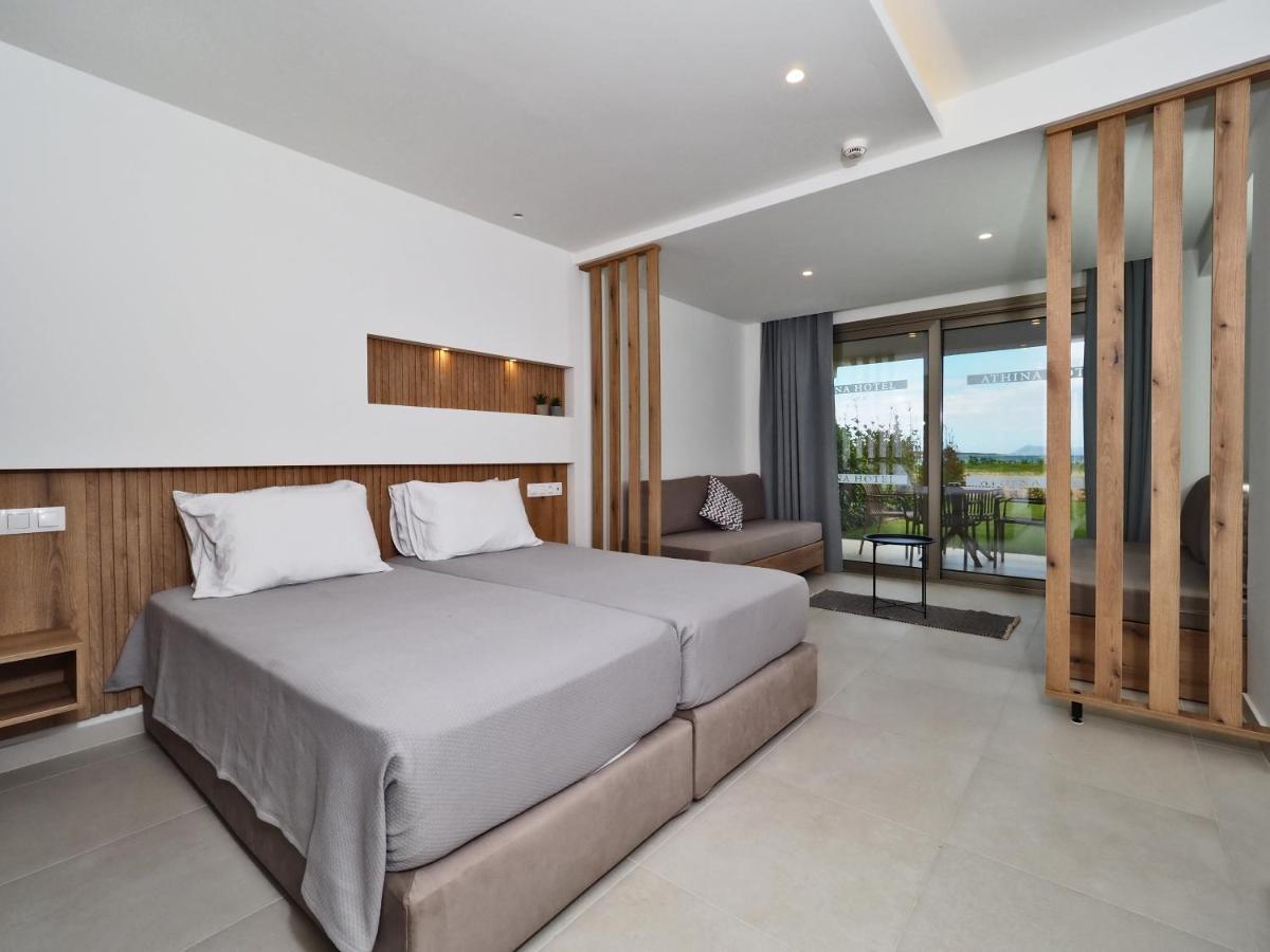 Athina Hotel 3*