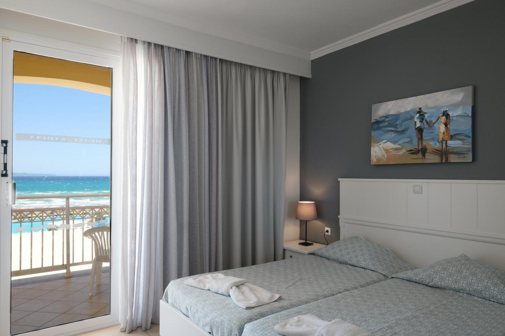 Athina Hotel 3*
